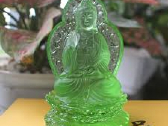Tượng ngọc Quan thế âm bồ tát
